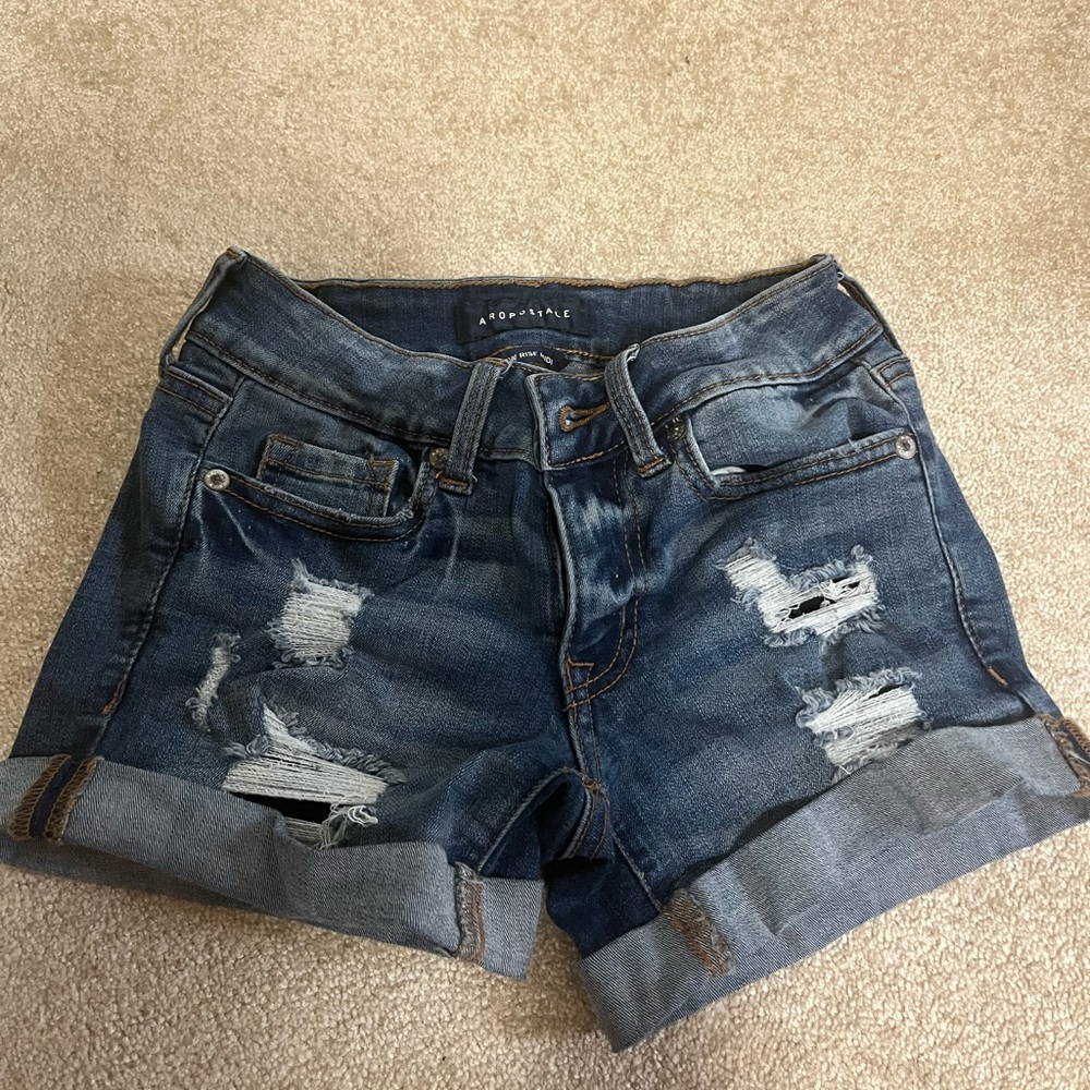 Size 000 low rise midi shorts